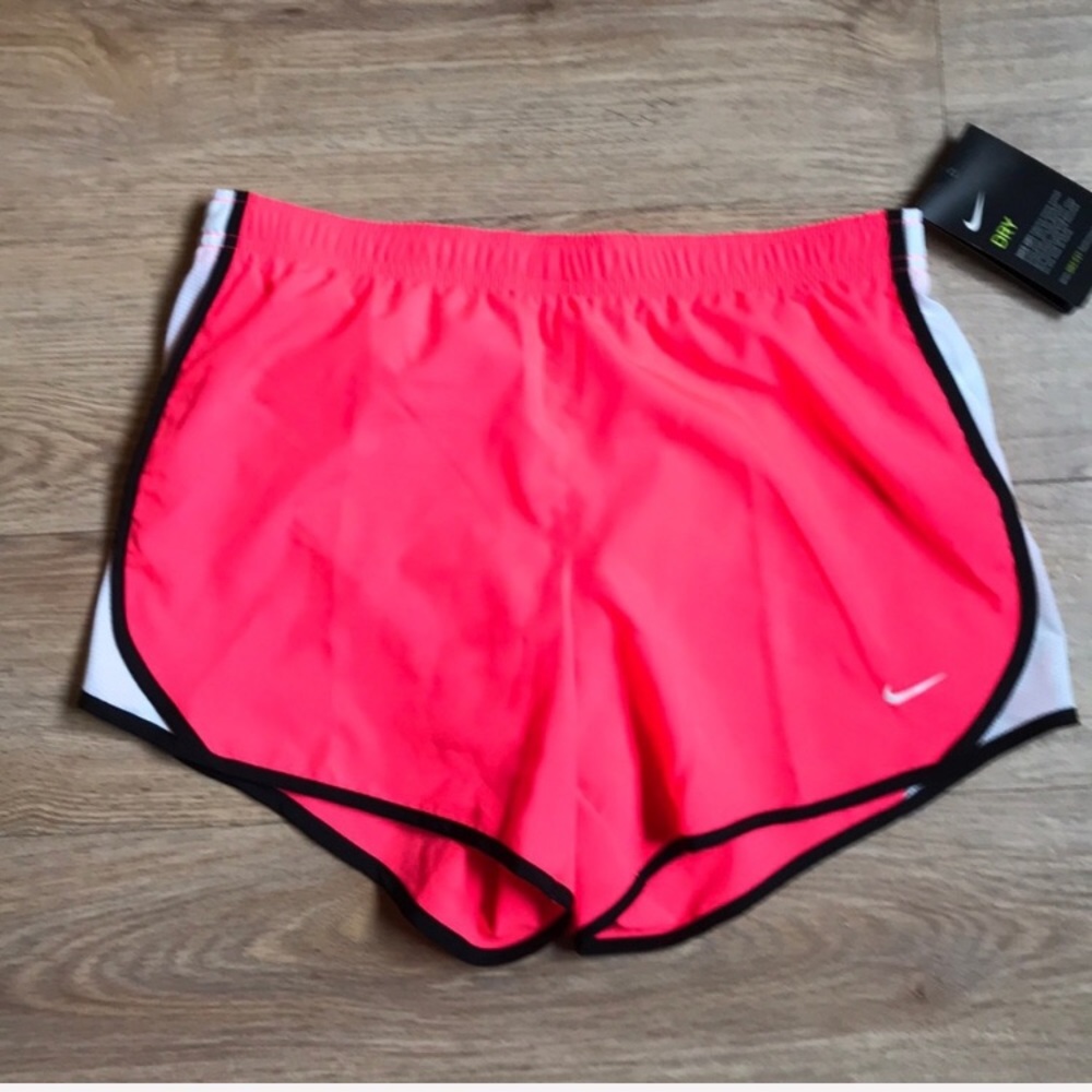 NWT GIRLS NIKE SHORTS